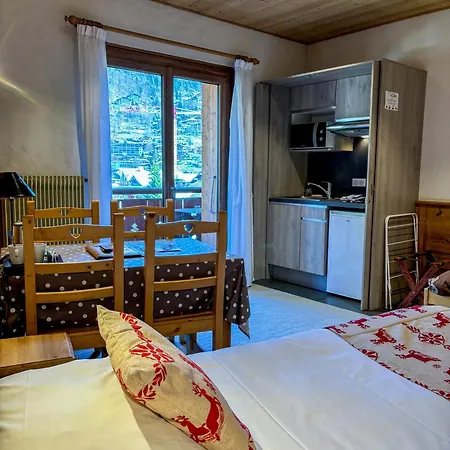 Igloo 3* Morzine