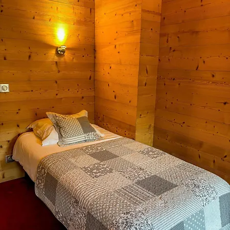 Igloo Hotel 3*