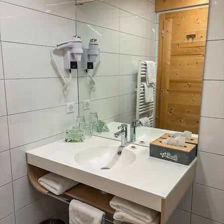 酒店 Igloo 莫尔济讷