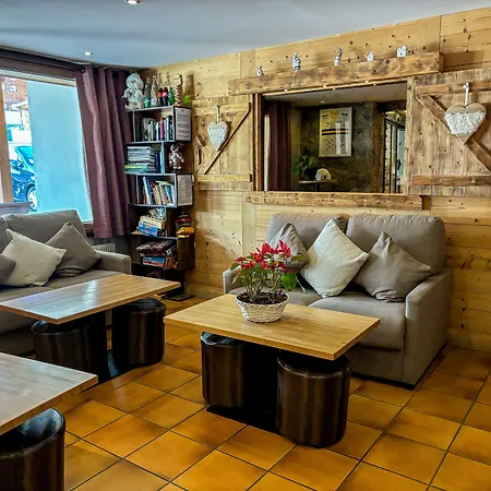 Igloo Hotel 3*