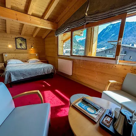 Igloo Hotel 3*